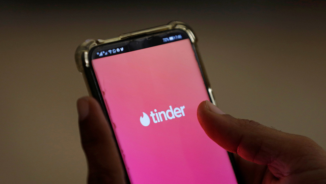 Los usuarios de Tinder podrán consultar los antecedentes penales de una cita antes del encuentro