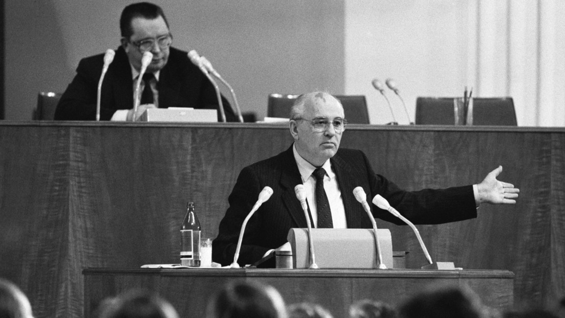 El expresidente Mijaíl Gorbachov tacha de "violación de la voluntad del pueblo" la disolución de la URSS