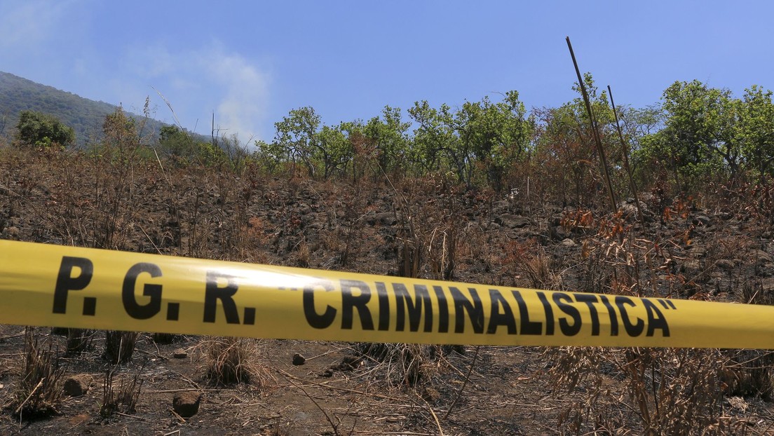 México: Encuentran al menos 22 cadáveres en una fosa clandestina de Guanajuato