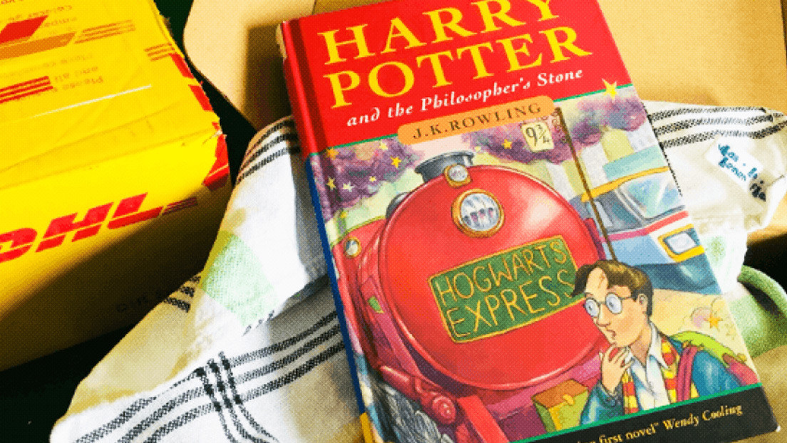 Una mujer compra un libro de Harry Potter por un dólar y resulta ser un ejemplar que ahora vale 41.000 dólares
