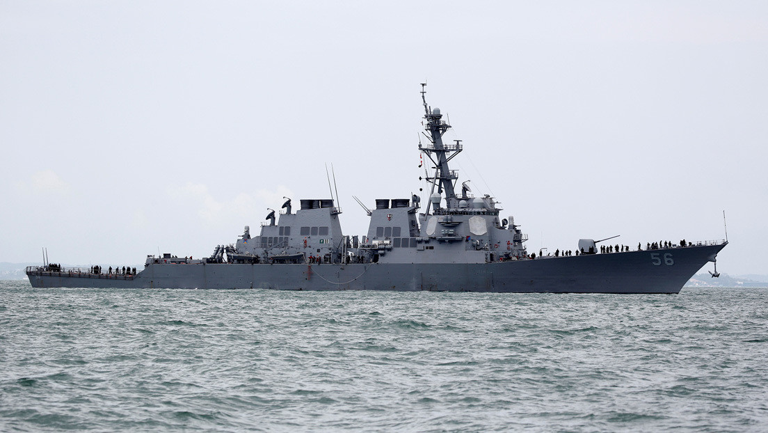Un destructor de guerra estadounidense transita por el estrecho de Taiwán en medio de las tensiones con China