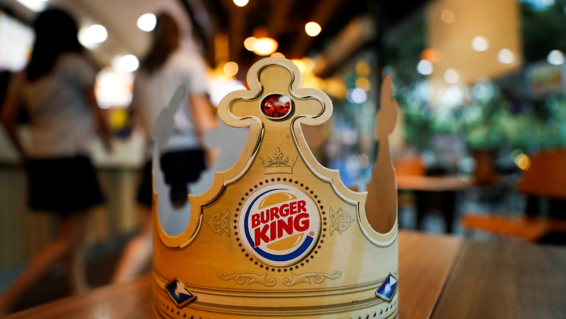 Burger King ofrece sus locales como aulas escolares en un país latinoamericano y las redes estallan