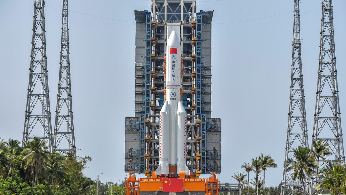 El Comando Espacial de EE.UU. afirma que está rastreando el cohete chino que amenaza con caer fuera de control sobre la Tierra en los próximos días