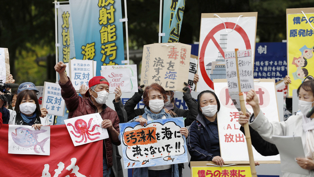 Pekín acusa a Tokio de intentar "blanquear" el plan para verter agua contaminada de Fuskushima en el océano