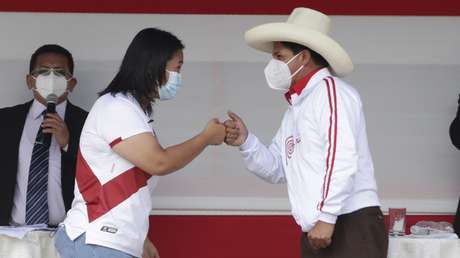 "Los que tenemos plata nos la vamos a poder acomodar, pero los pobres no": Los dichos clasistas y racistas colman la campaña electoral en Perú