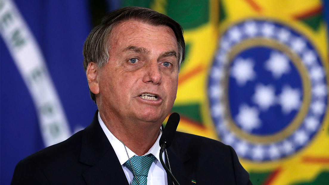 Bolsonaro dice que Brasil puede ser uno de los países con menos muertes por covid-19 y acusa a los gobernadores de "inflar" las cifras