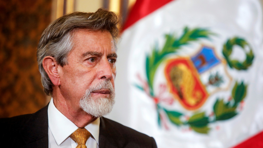 Escándalo en Perú: una llamada entre Sagasti y Vargas Llosa desata denuncias de "intervención indebida" en las elecciones