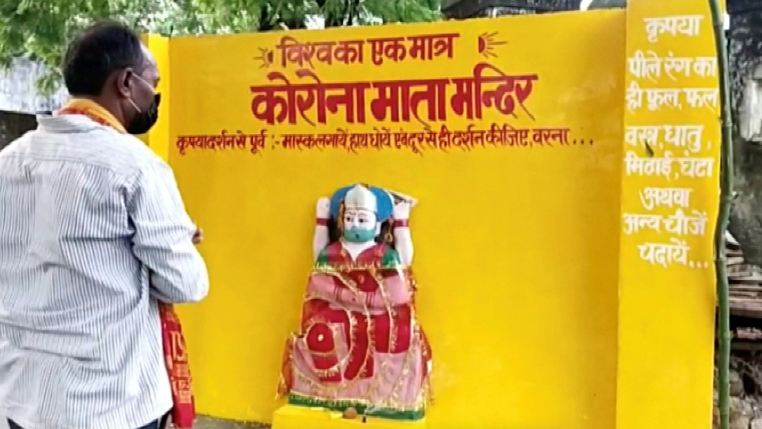 Derriban en la India un templo dedicado a una diosa inspirada en el coronavirus (VIDEO)
