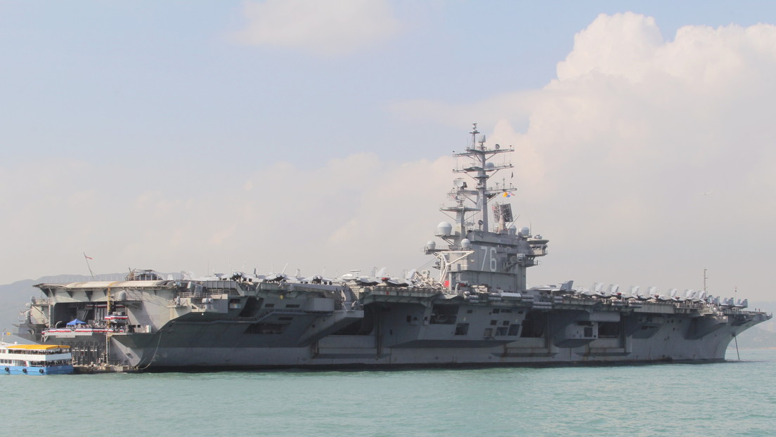 Un grupo de portaaviones de EE.UU. liderado por el USS Ronald Reagan ingresa al mar de la China Meridional