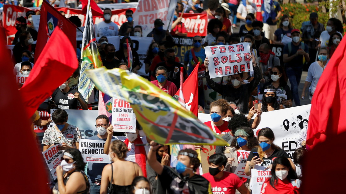 Multitudinarias protestas en Brasil contra Bolsonaro y su gestión de la pandemia cuando el país supera el medio millón de muertes por covid-19