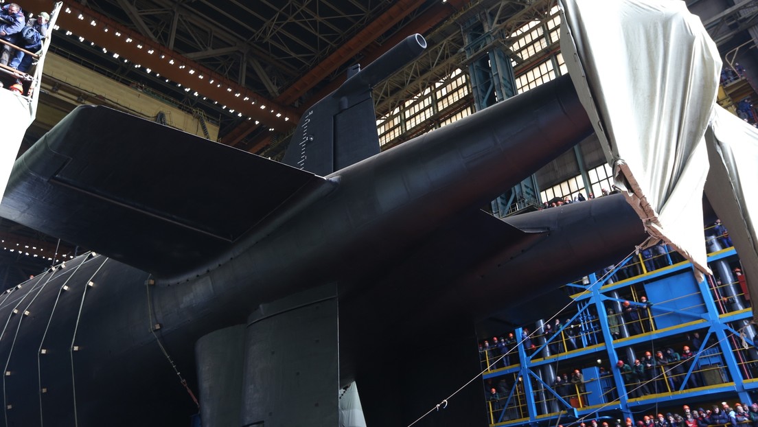 El submarino nuclear ruso que portará el dron subacuático Poseidón realiza las primeras pruebas en el mar