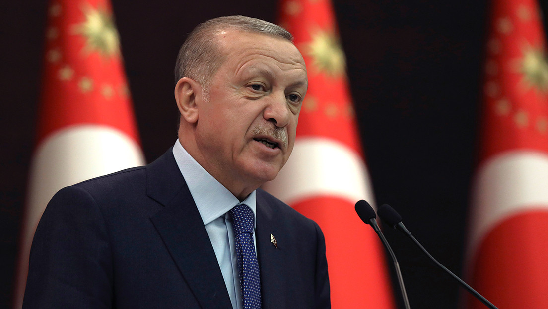 "Una nueva página en la historia": Erdogan pone la primera piedra del canal de Estambul