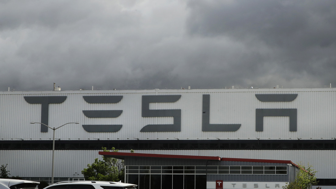 Presentan una demanda contra Tesla por la muerte de un joven en un accidente ocurrido en California en 2019