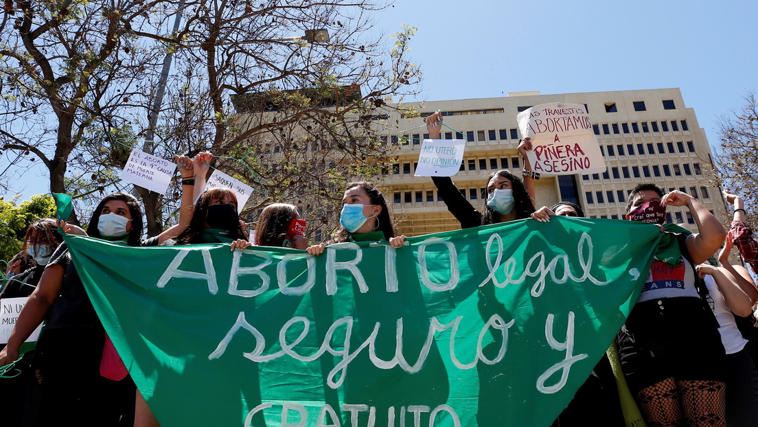Matrimonio igualitario y despenalización del aborto: ¿el inesperado 'legado' que podría dejar Piñera en Chile?