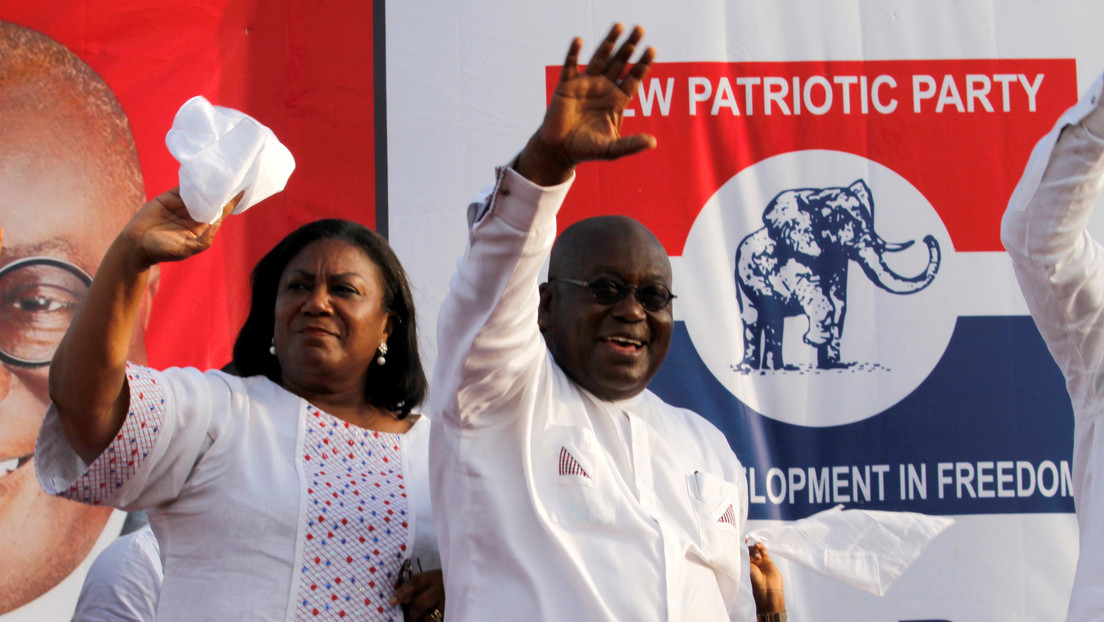 Ghaneses rechazan la aprobación de salarios para la primera y segunda dama del país