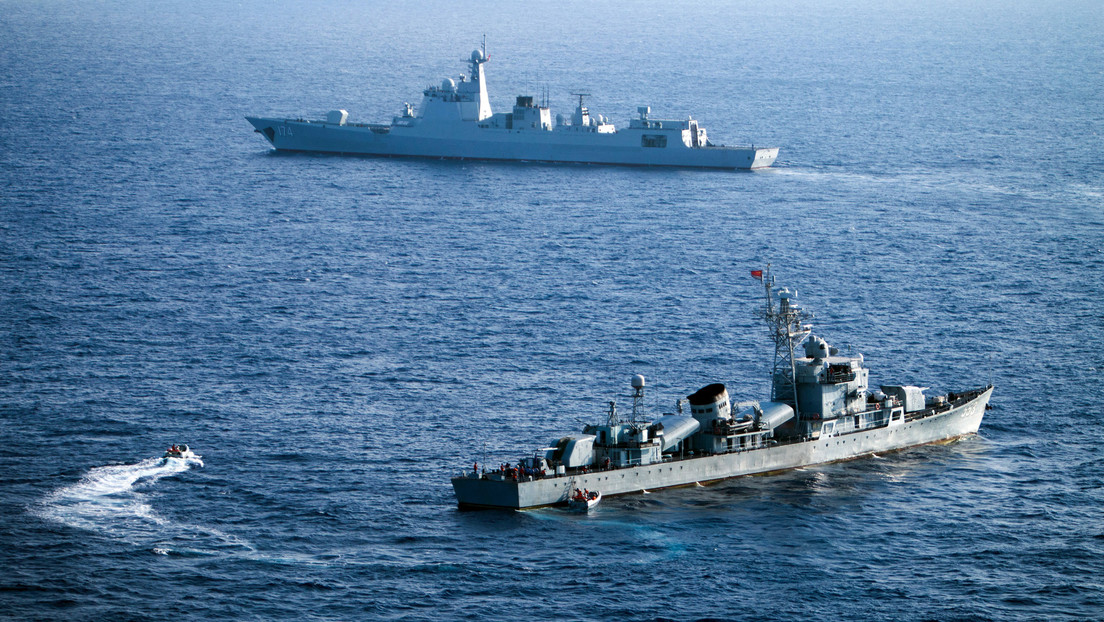 EE.UU. califica los reclamos de Pekín en el mar de China Meridional como "coerción" de otros demandantes y China lo acusa de "socavar la paz" regional