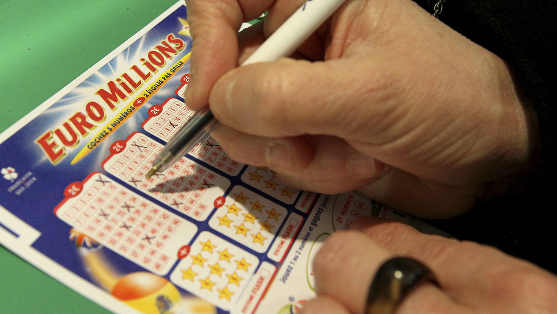 En Reino Unido buscan a una persona que ha ganado más de un millón de dólares a la lotería y que probablemente no lo sabe
