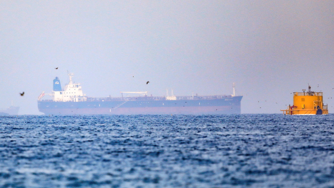 Dos barcos advierten que han perdido el control en el golfo de Omán frente a Emiratos Árabes Unidos