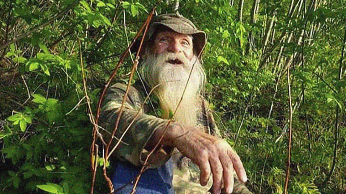 Obligan a un hombre de 81 años a dejar la cabaña en la que vive desde hace casi 30 años en un remoto bosque de EE.UU.