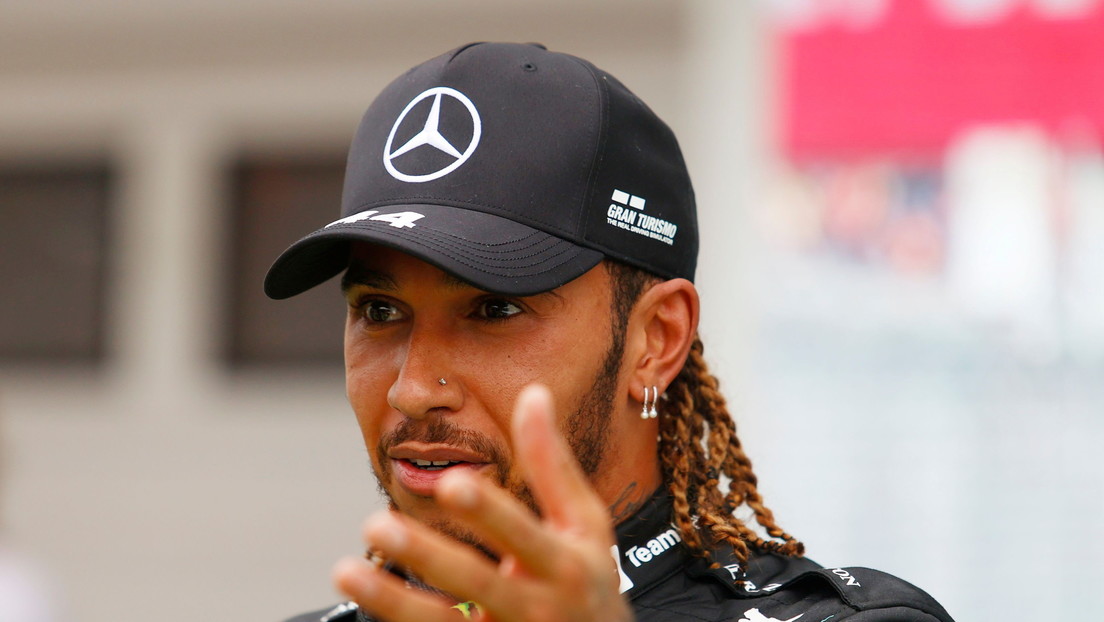 El piloto de Fórmula 1 Lewis Hamilton dice seguir sufriendo los efectos del coronavirus tras alzarse en el podio