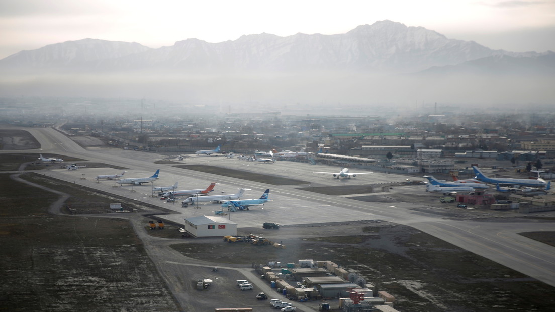 La Embajada de EE.UU. en Afganistán reporta que se realizan disparos contra el aeropuerto de Kabul