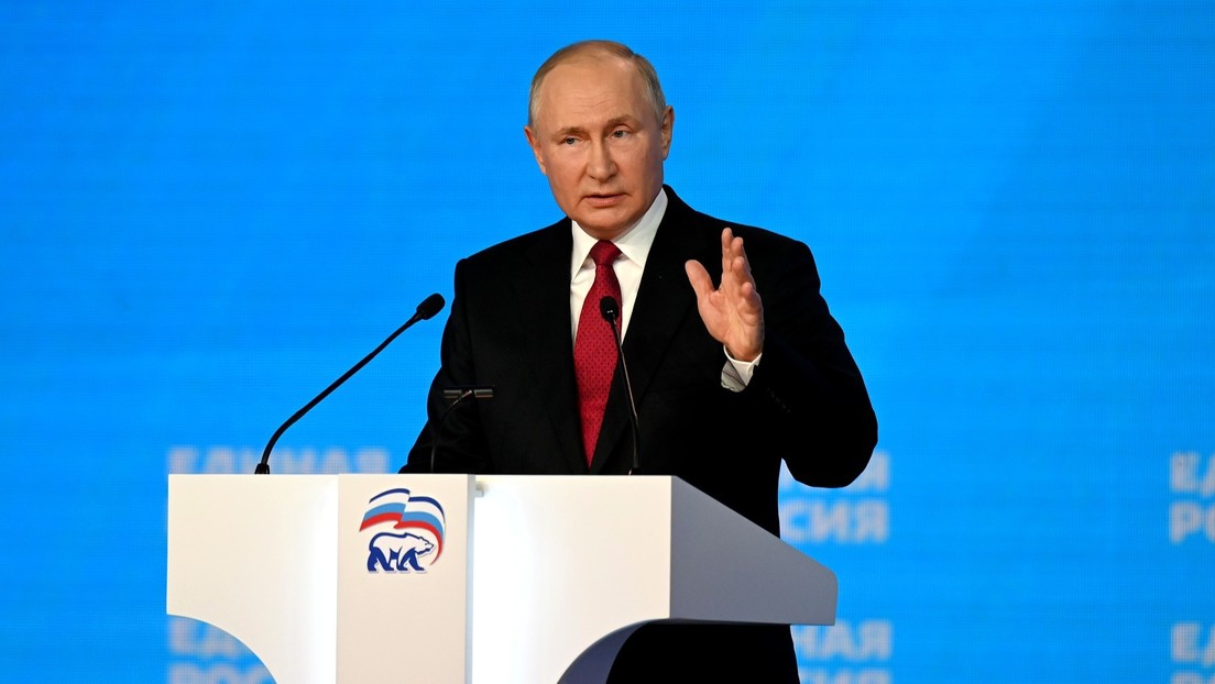 Putin: "Observamos atentamente la situación en Afganistán, pero no intervendremos en un conflicto de todos contra todos"