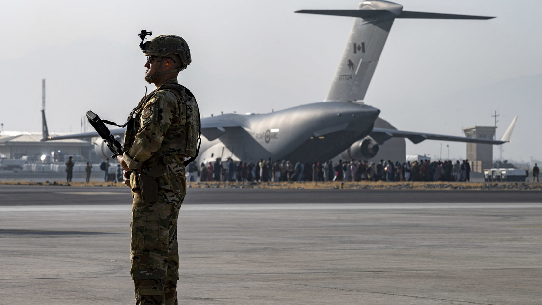 Embajador francés en Afganistán advierte de un posible segundo ataque en el aeropuerto de Kabul