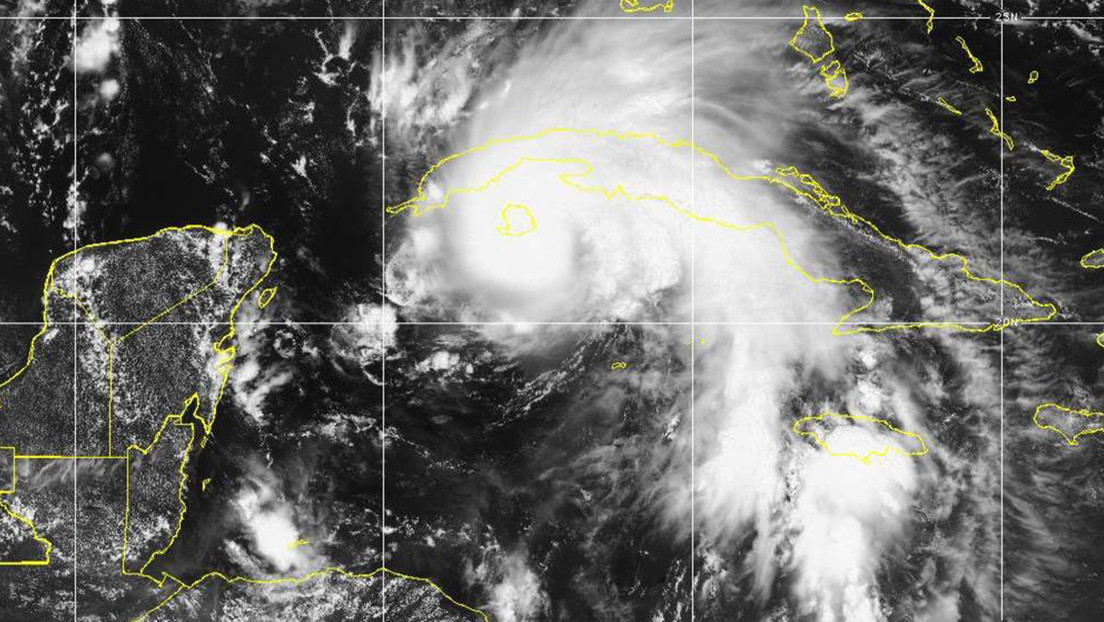 El ciclón Ida se fortalece hasta alcanzar la condición de huracán y se acerca a Cuba