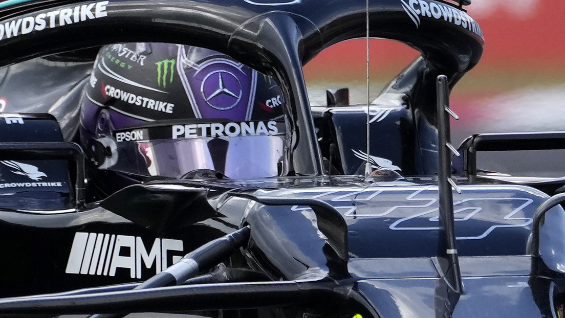 VIDEO: Muestran un "nuevo ángulo dramático" del impactante choque entre Hamilton y Verstappen en la Fórmula 1