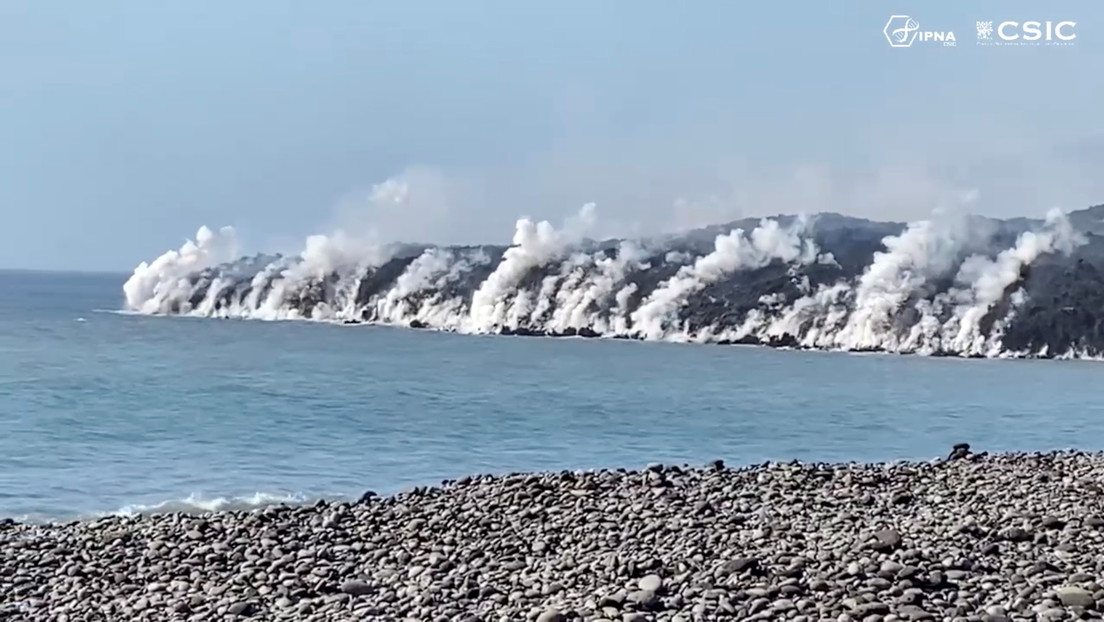 Impactantes imágenes a vista de dron muestran el nuevo delta formado por el volcán en la isla de La Palma (VIDEOS)