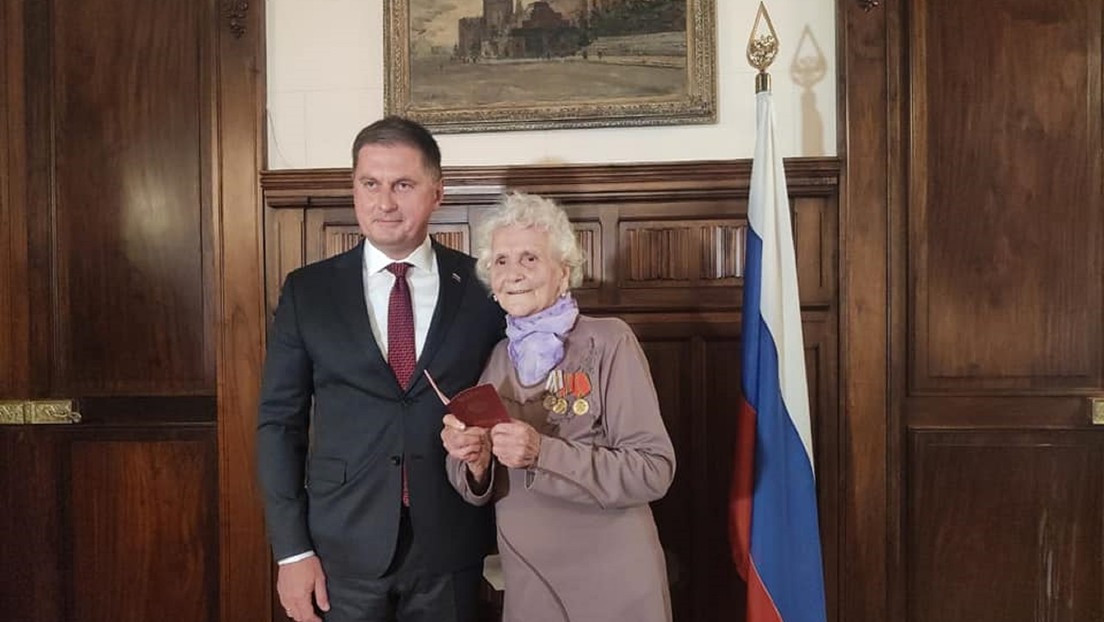 Rusia otorga la ciudadanía a una veterana de la II Guerra Mundial residente en Argentina