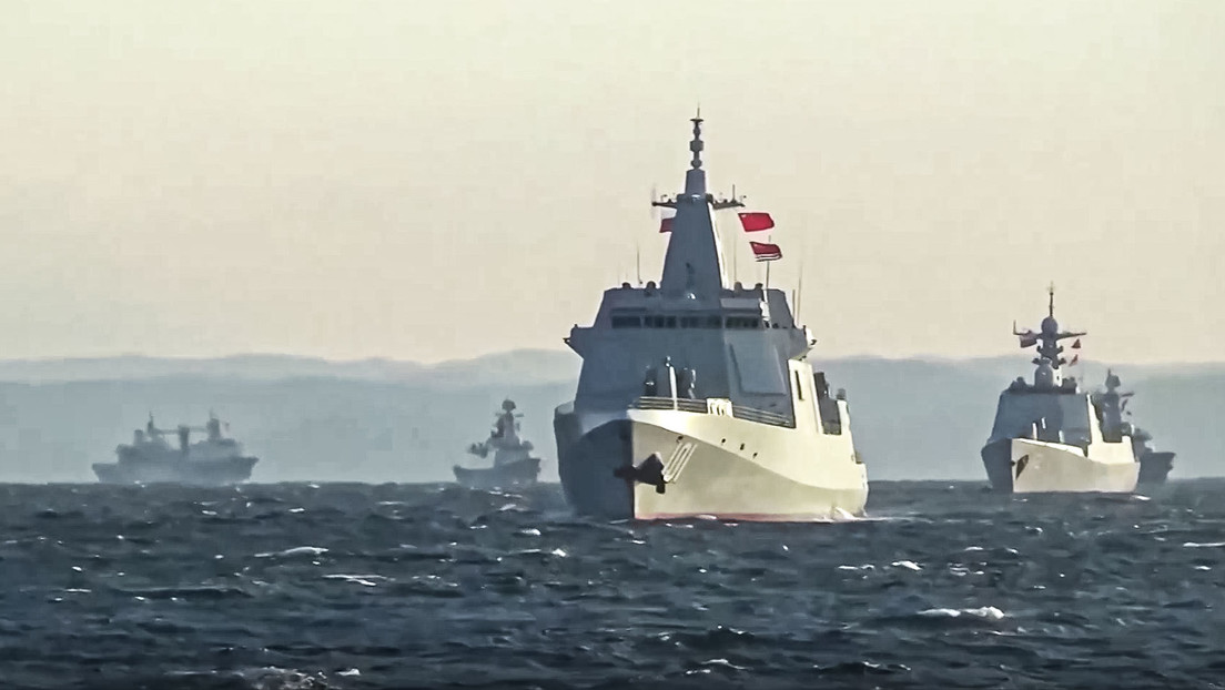 Japón registra por primera vez el paso de un grupo naval ruso-chino a través del estrecho de Tsugaru