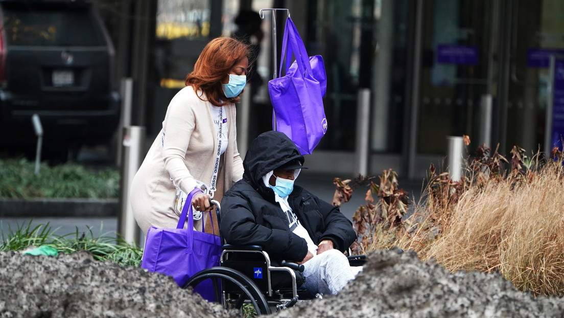 Los pacientes recuperados del covid-19 pueden sufrir de una "niebla cerebral" durante meses, incluso si la enfermedad fue leve, afirma un estudio