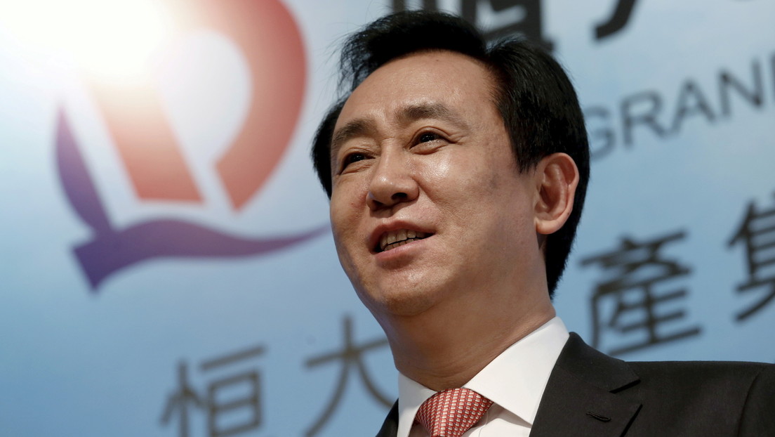 China insta al fundador de Evergrande a utilizar su propia fortuna para pagar la deuda de la compañía