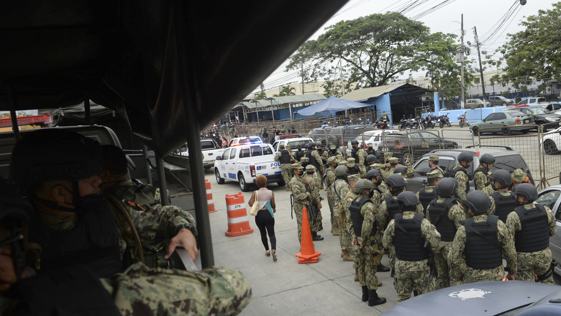 Ecuador: Se registran nuevos enfrentamientos en la cárcel de Guayaquil tras la masacre de este sábado