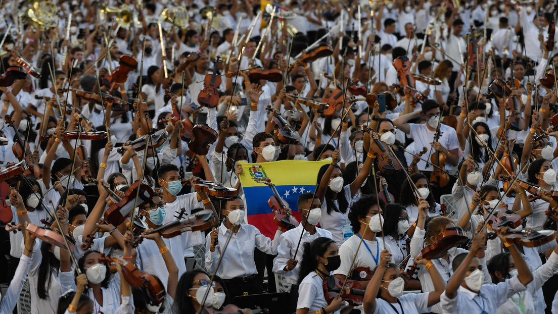 Venezuela recibe el récord Guinness como la orquesta más grande del mundo (VIDEO)
