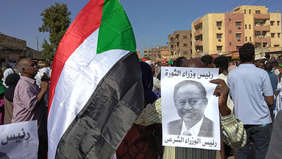 Mandatario derrocado en un golpe de Estado vuelve al poder tras lograr un acuerdo con los golpistas: ¿qué está pasando en Sudán?