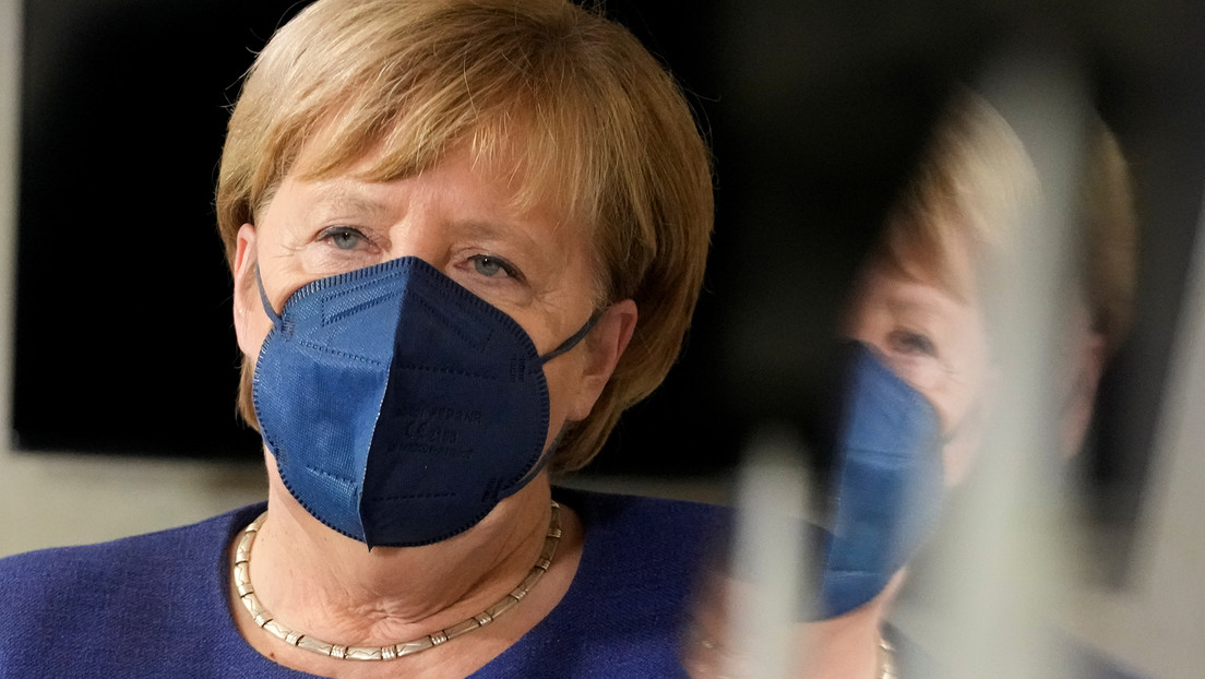 Reportan que Merkel pidió imponer un confinamiento de dos semanas en toda Alemania por el aumento de casos de covid-19