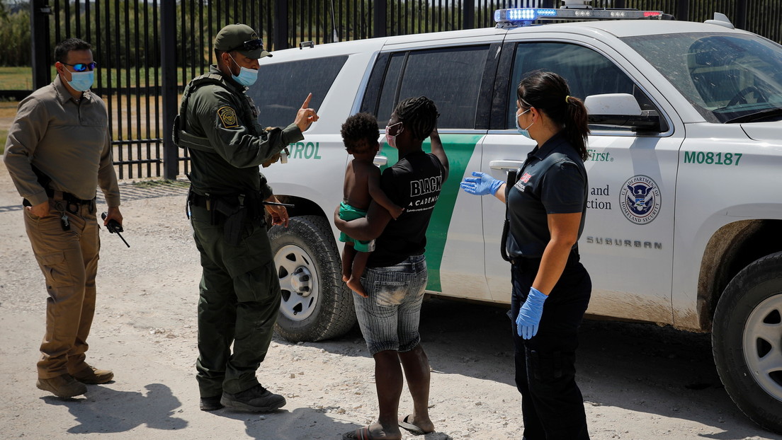 Entran en vigor las nuevas reglas para la detención y deportación de migrantes desde EE.UU.: ¿qué ha cambiado?