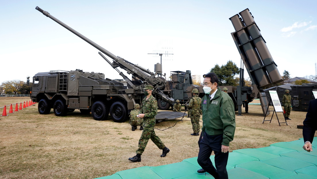 Japón baraja la posibilidad de atacar bases enemigas