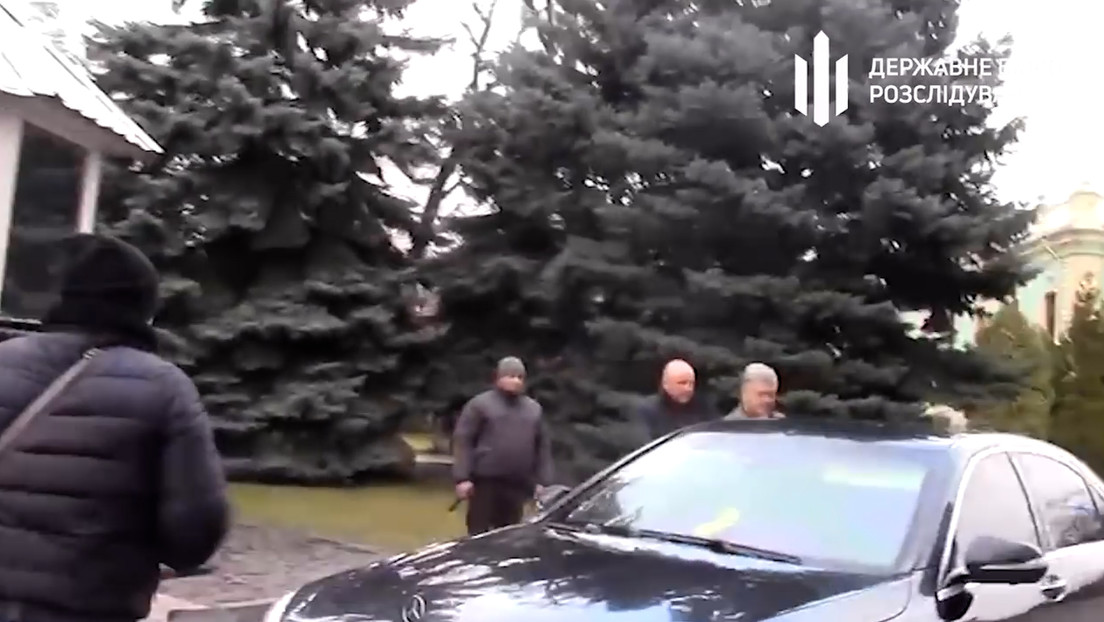 "¡Arranca, tu puta madre!": el expresidente de Ucrania evita recibir una citación judicial en el último momento (VIDEO)
