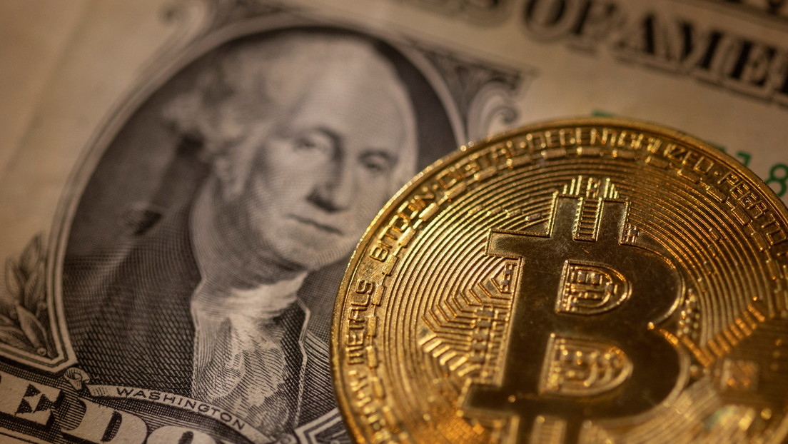 Con ganancia de más de 2.300 %: un usuario retira 15,1 millones de dólares en bitcoines de una cuenta inactiva desde 2013