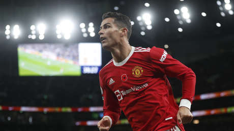 Cristiano Ronaldo dona una camiseta firmada a una subasta solidaria para los afectados por el volcán de La Palma