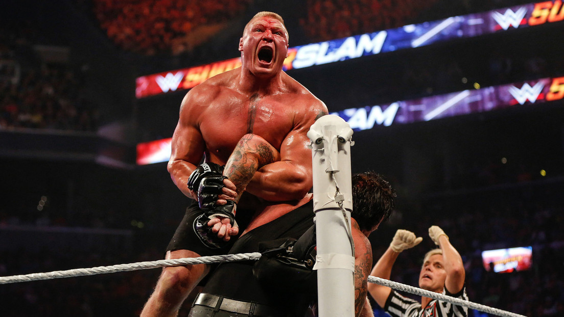 La WWE cambia de planes en el último minuto y deja en 'shock' a los fanes: Brock Lesnar manda a 'Suplex City' a 4 rivales y se consagra nuevo campeón