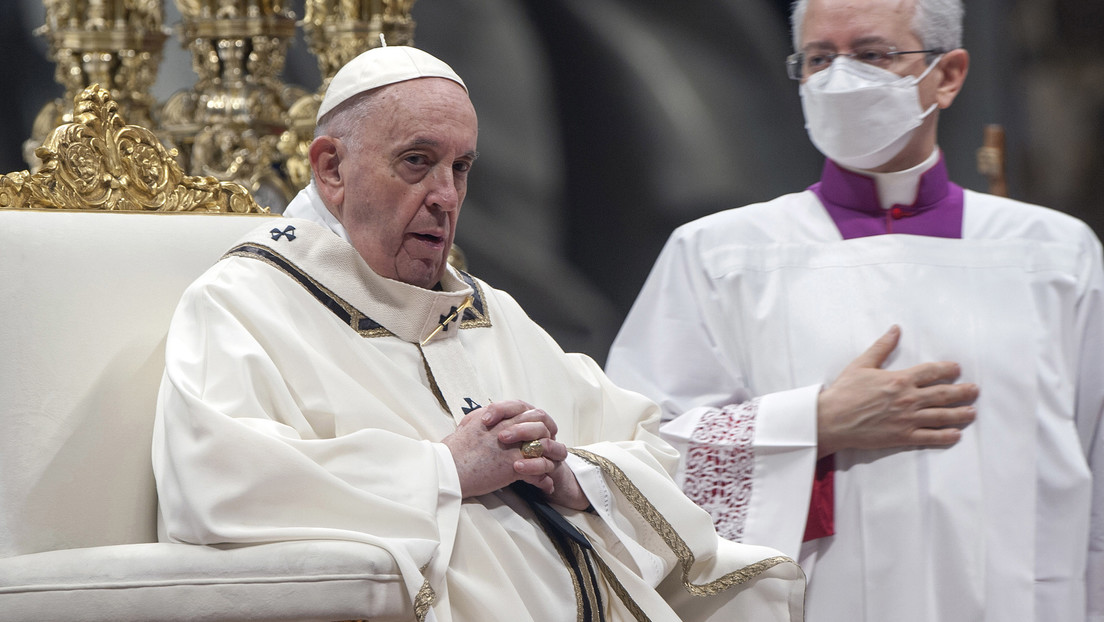 Saquean el equipaje del embajador de México en el Vaticano y roban regalos del papa Francisco