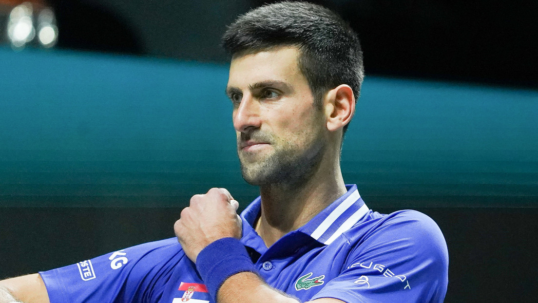 Djokovic planea demandar al Gobierno australiano por 4,3 millones de dólares por el "maltrato" sufrido durante su cuarentena en Melbourne