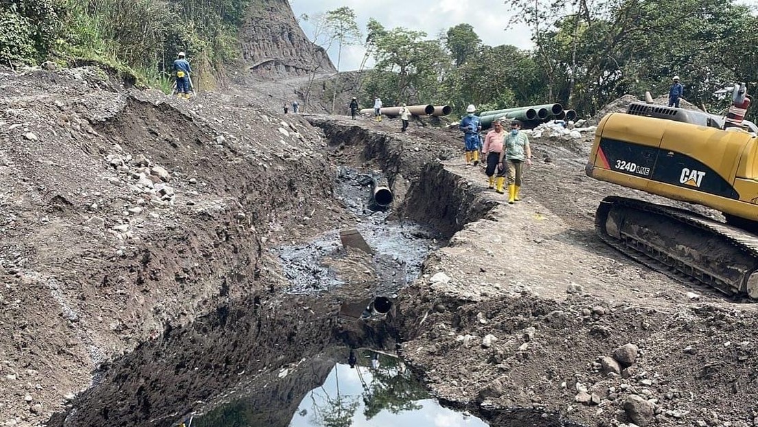 VIDEO: Continúan los trabajos de limpieza del derrame de crudo en la Amazonía ecuatoriana