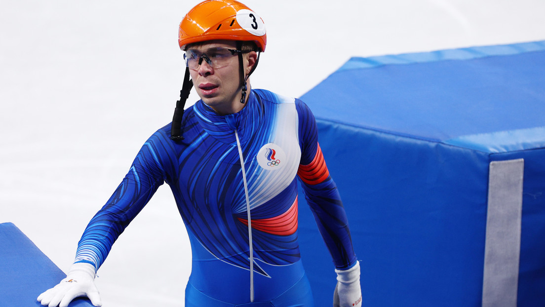 El patinador de velocidad ruso Yelistrátov consigue el bronce olímpico y dedica un mensaje de gratitud a sus rivales