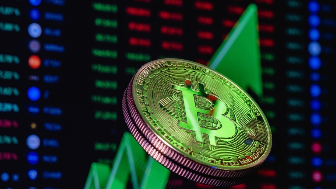 Analista predice que el precio del bitcóin superará los 200.000 dólares para finales del 2022