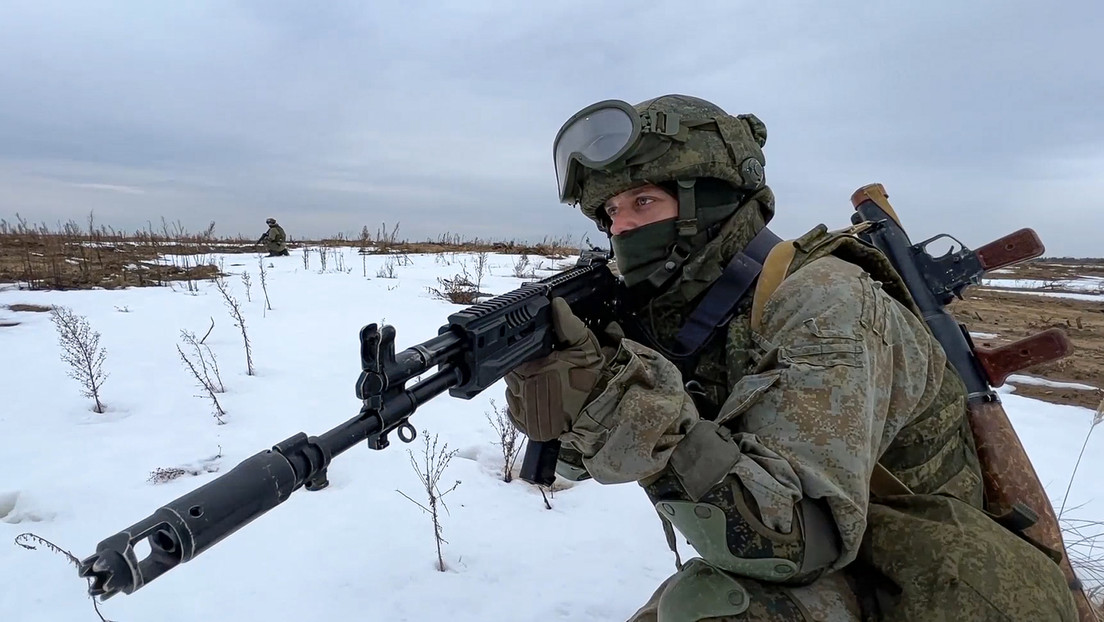 Putin instruye a las Fuerzas Armadas de Rusia garantizar el mantenimiento de la paz en Lugansk y Donetsk